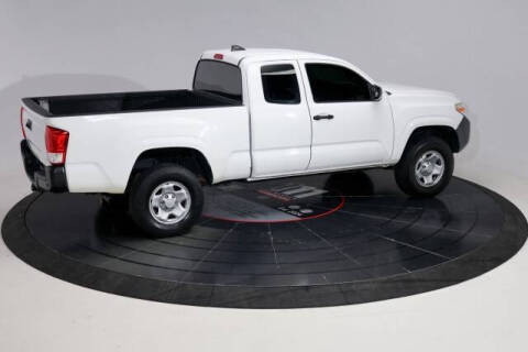 2017 Toyota Tacoma SR