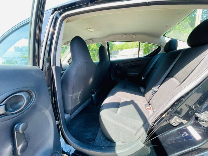 2017 Nissan Versa 1.6 S