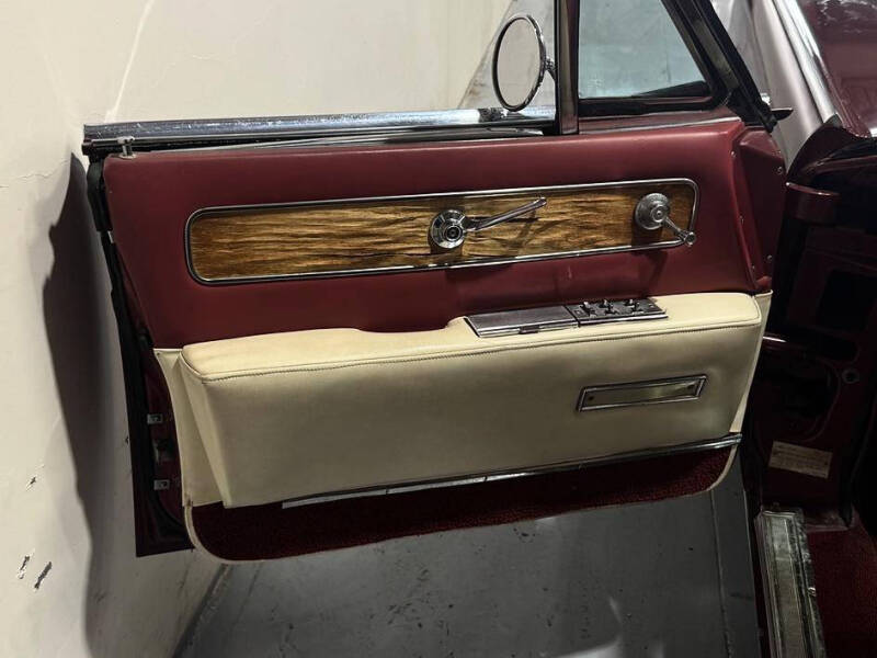 1961 Lincoln Continental