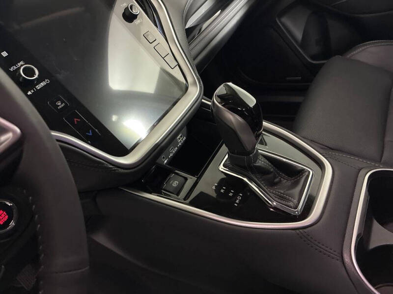 2025 Subaru Outback Touring XT