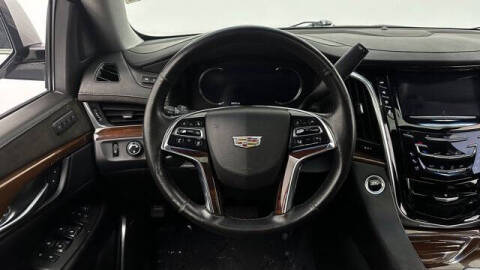 2019 Cadillac Escalade Luxury