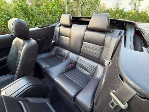 2012 Ford Mustang V6 Premium