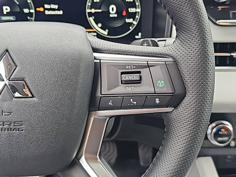 2025 Mitsubishi Outlander PHEV SEL