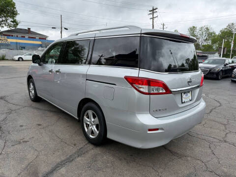 2017 Nissan Quest SV
