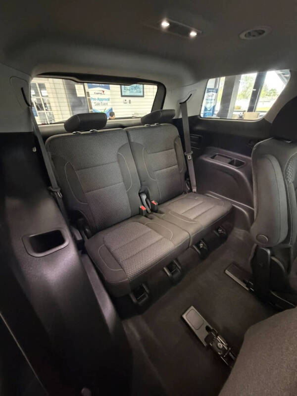 2022 GMC Acadia SLE