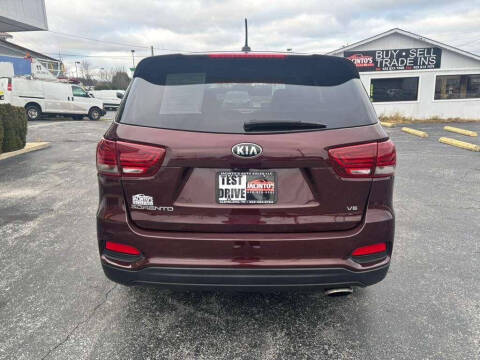2019 Kia Sorento LX V6