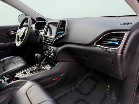 2022 Jeep Cherokee Trailhawk