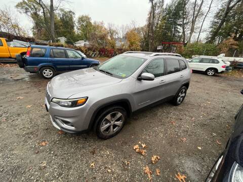 2019 Jeep Cherokee for sale at BEACH AUTO GROUP INC in Fishkill NY