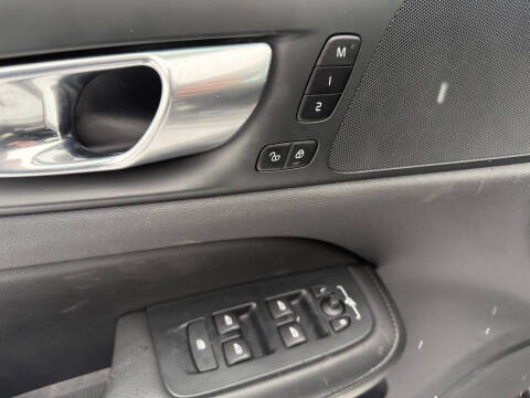 2025 Volvo S60 B5 Core