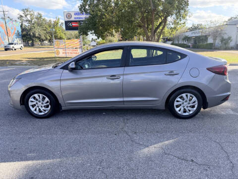 2020 Hyundai Elantra SE