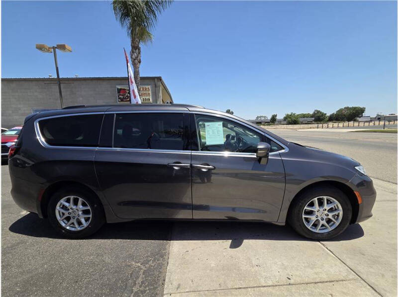 2022 Chrysler Pacifica Touring L