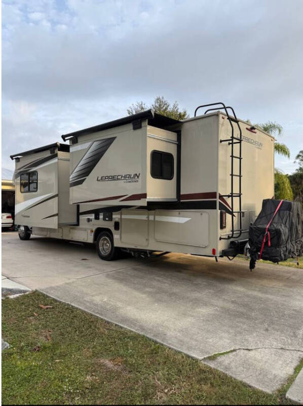 2023 Coachmen RV Leprechaun 298KBR