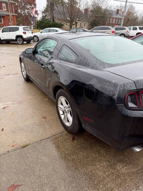 2014 Ford Mustang V6