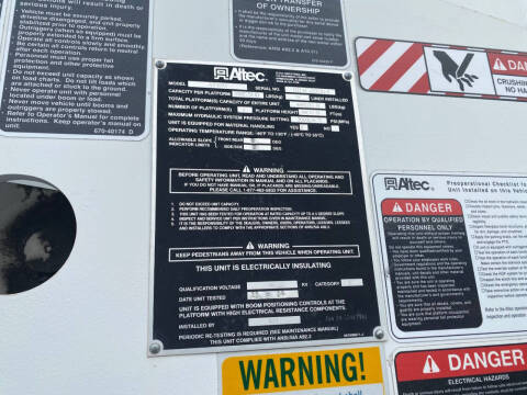 2015 Freightliner M2 106