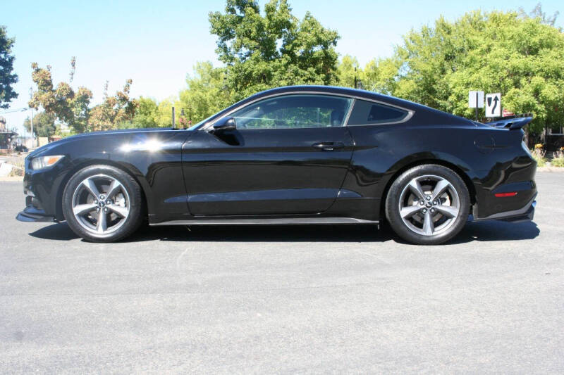 2015 Ford Mustang EcoBoost Premium