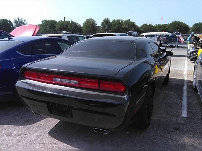 2013 Dodge Challenger SXT