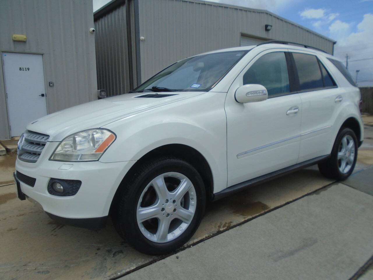 White 2008 Mercedes-Benz M-Class ML 350 AWD ML 350 4MATIC 4dr SUV 1