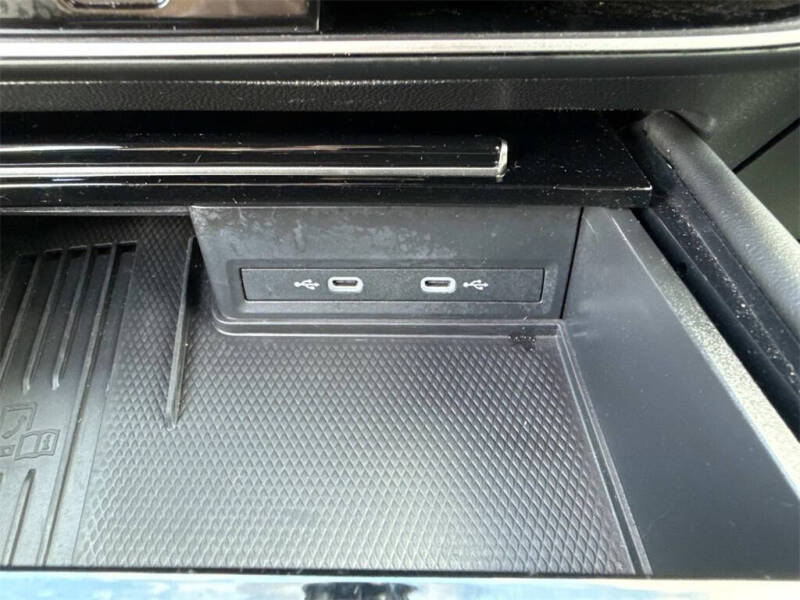 2025 Volkswagen Atlas Cross Sport SE 4Motion