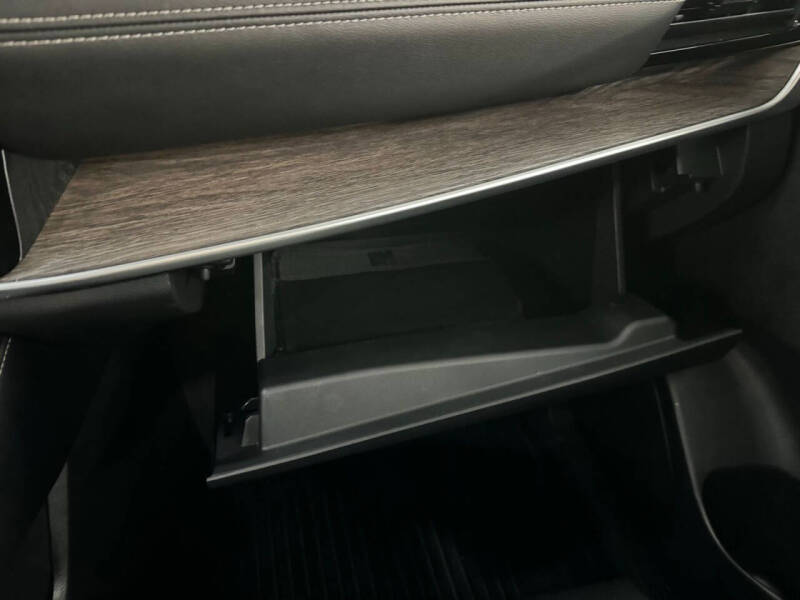 2024 Nissan Rogue Platinum