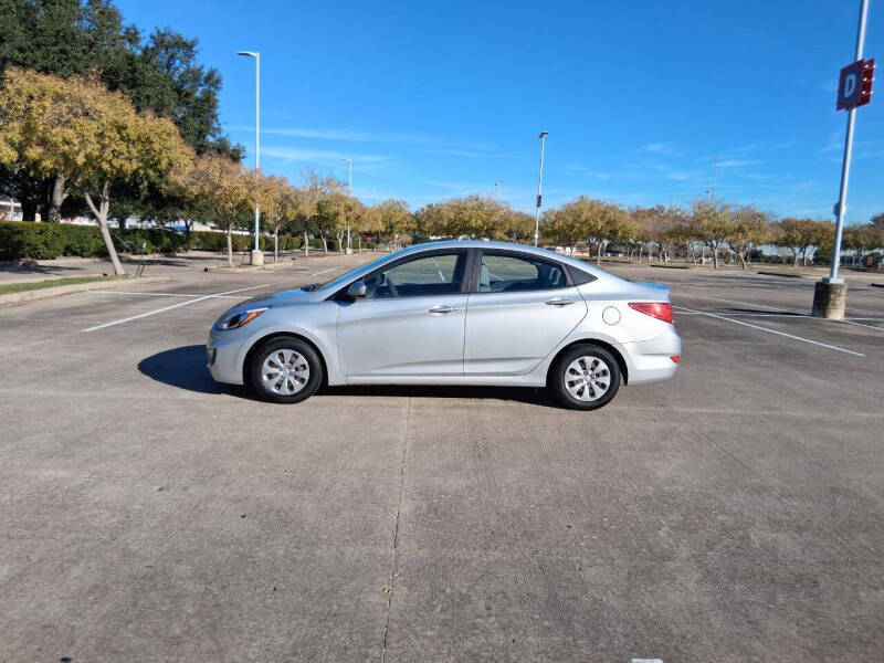 2017 Hyundai Accent SE
