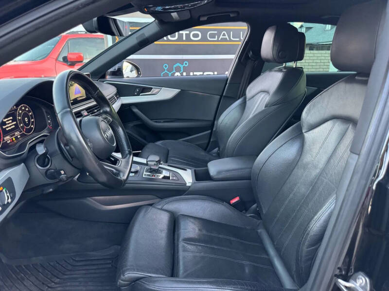 2017 Audi A4 2.0T quattro Premium Plus