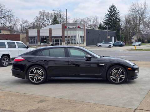 2013 Porsche Panamera 4