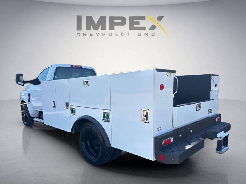 2024 Chevrolet Silverado 5500HD