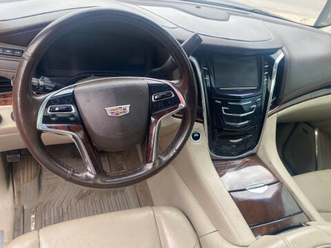 2015 Cadillac Escalade Luxury