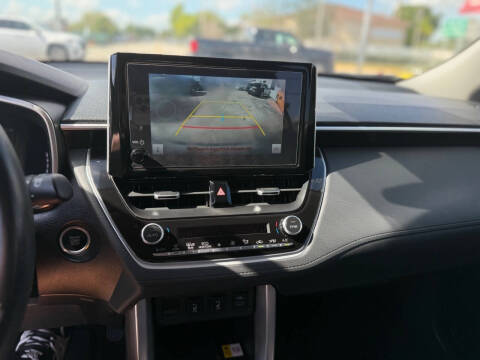 2023 Toyota Corolla Cross XLE