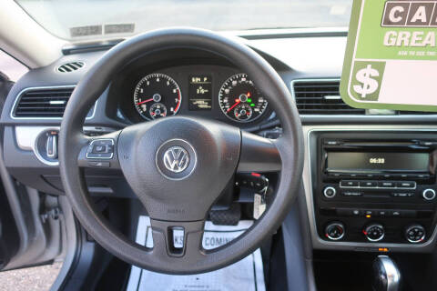 2013 Volkswagen Passat S PZEV