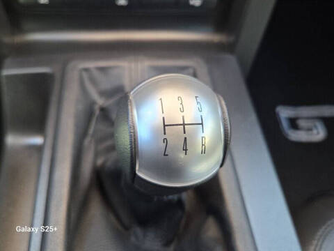 2006 Ford Mustang GT Deluxe