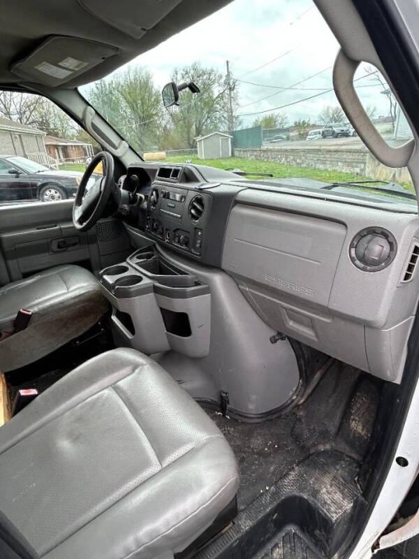 2013 Ford E-Series E-150 XL