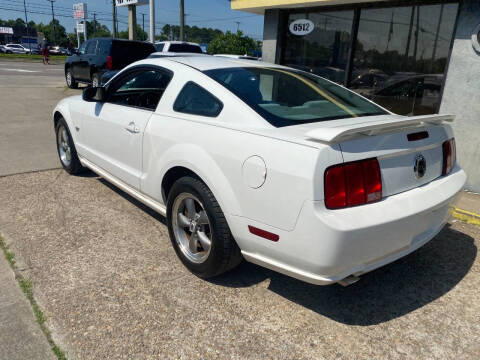 2006 Ford Mustang GT Deluxe