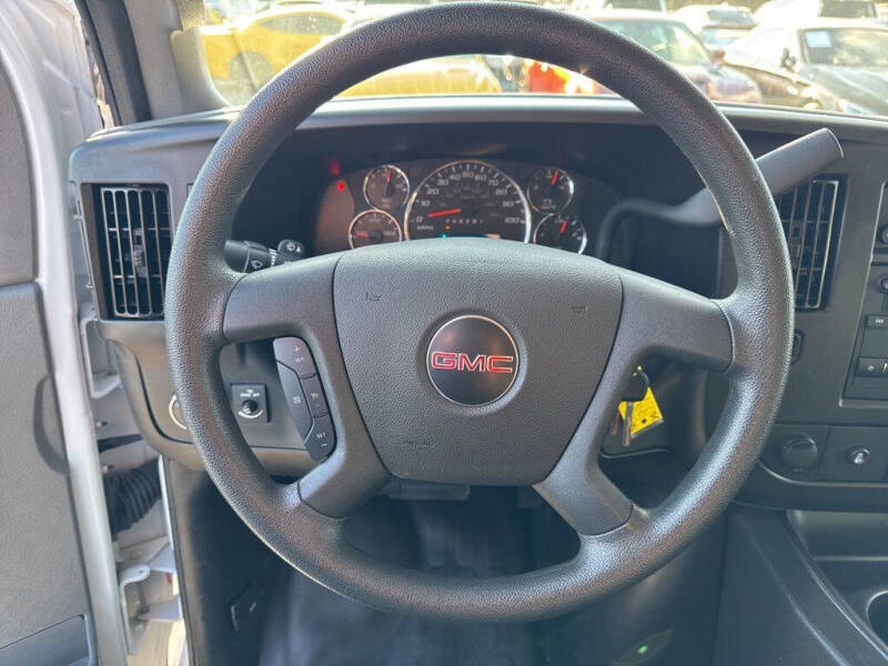 2023 GMC Savana 2500