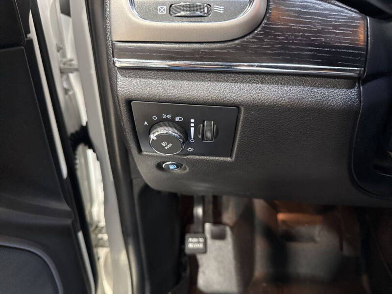 2017 Jeep Grand Cherokee Summit