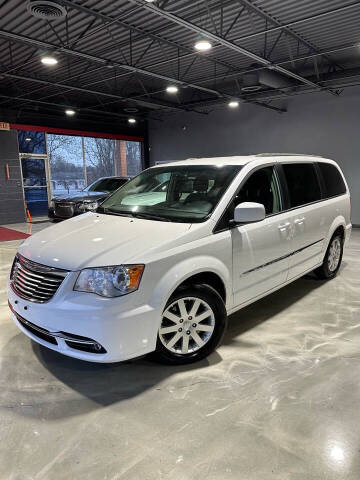 2016 Chrysler Town and Country for sale at Auto Experts in Utica MI