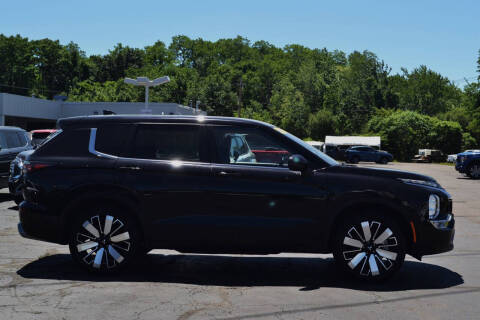 2025 Mitsubishi Outlander SE