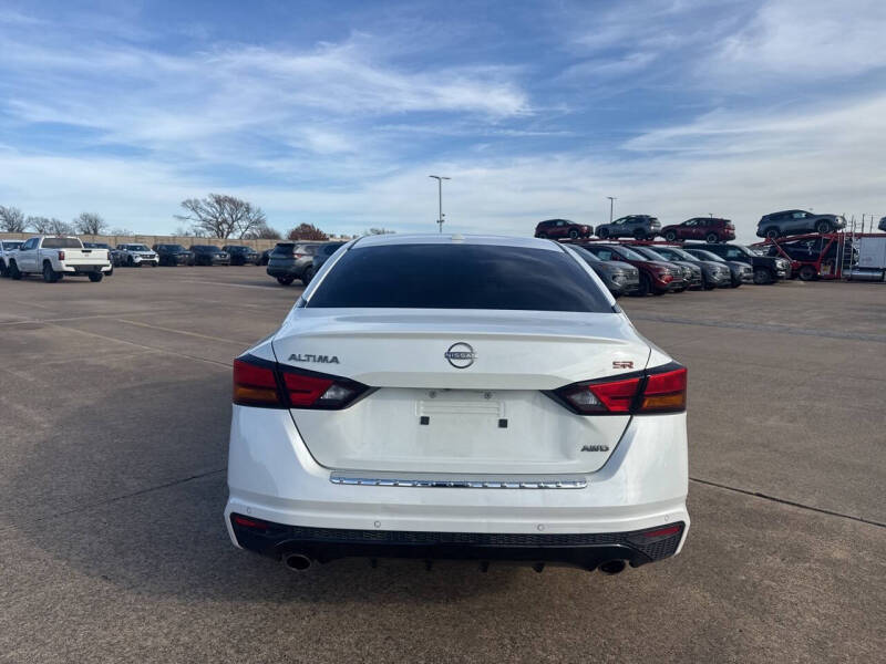 2023 Nissan Altima 2.5 SR