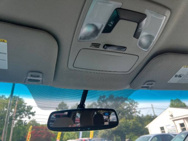2017 Toyota Sienna LE 8-Passenger