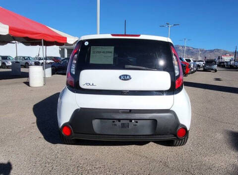2015 Kia Soul +