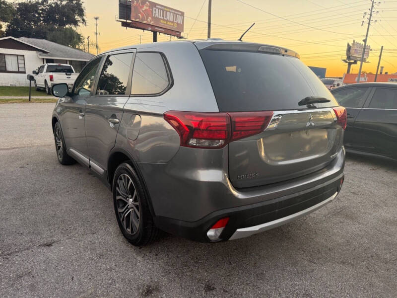2016 Mitsubishi Outlander ES