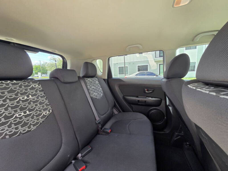 2011 Kia Soul +