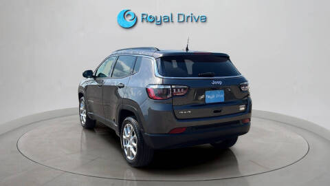 2022 Jeep Compass Latitude Lux