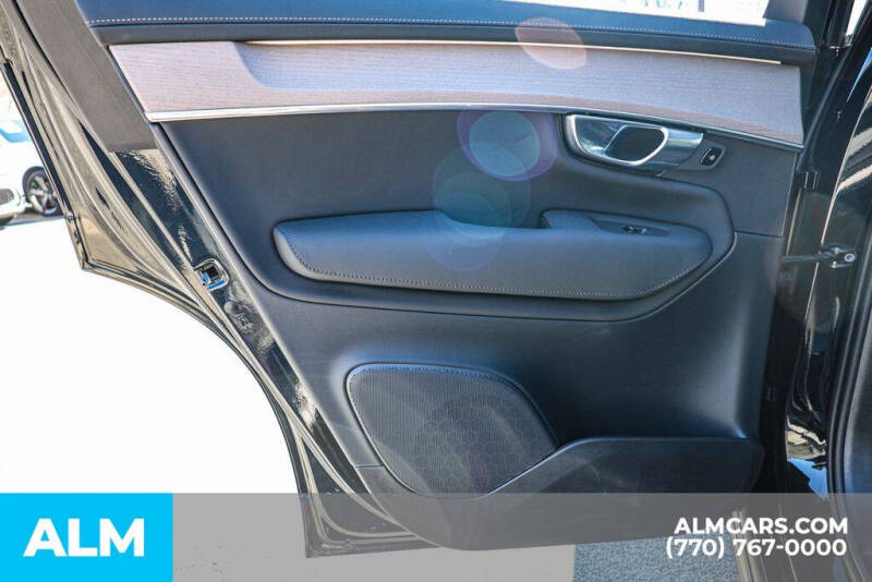 2025 Volvo XC90 B6 Plus Bright Theme 7P