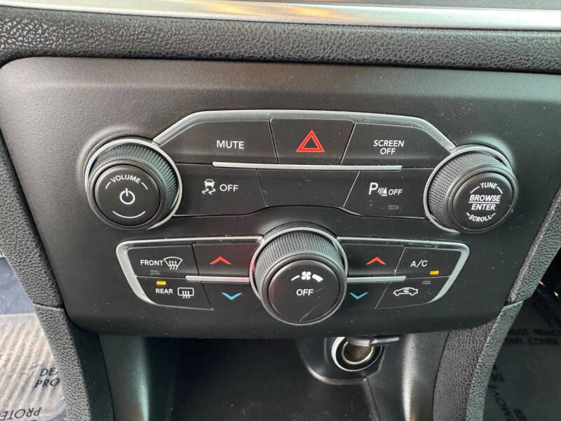 2020 Dodge Charger SXT