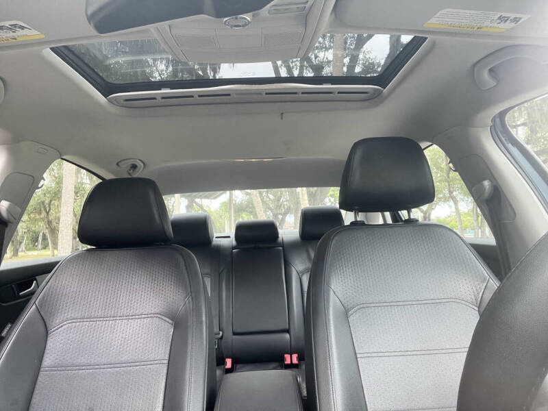 2012 Volkswagen Passat SE PZEV