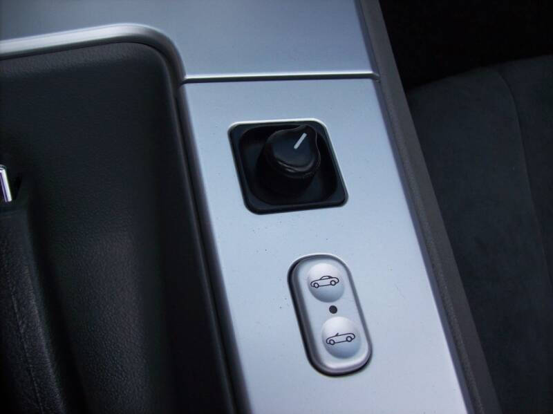 2005 Chrysler Crossfire Limited