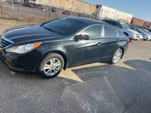 2011 Hyundai Sonata for sale at Los Arreglados Auto Sales in Worthington MN
