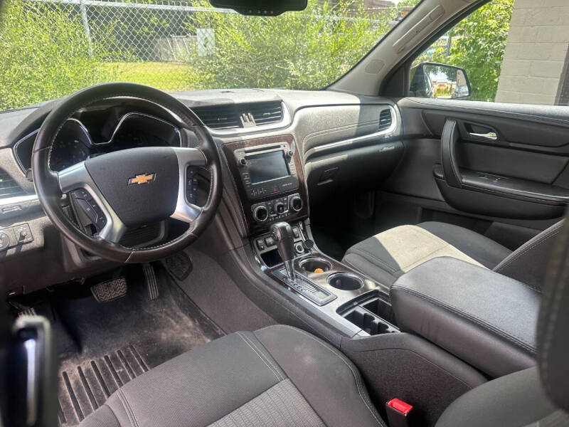 2016 Chevrolet Traverse LT