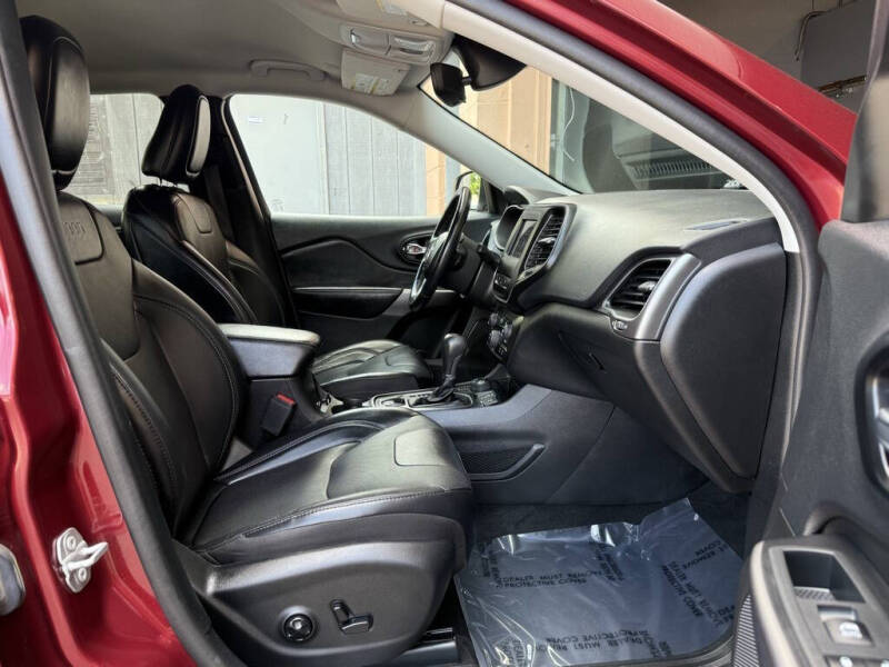 2021 Jeep Cherokee Latitude Lux